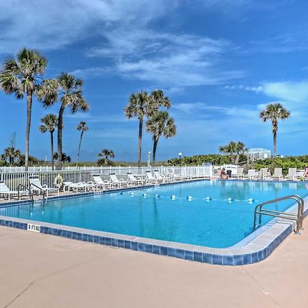 Oceanfront Cocoa Beach Condo With View Walk To Pier Exteriör bild