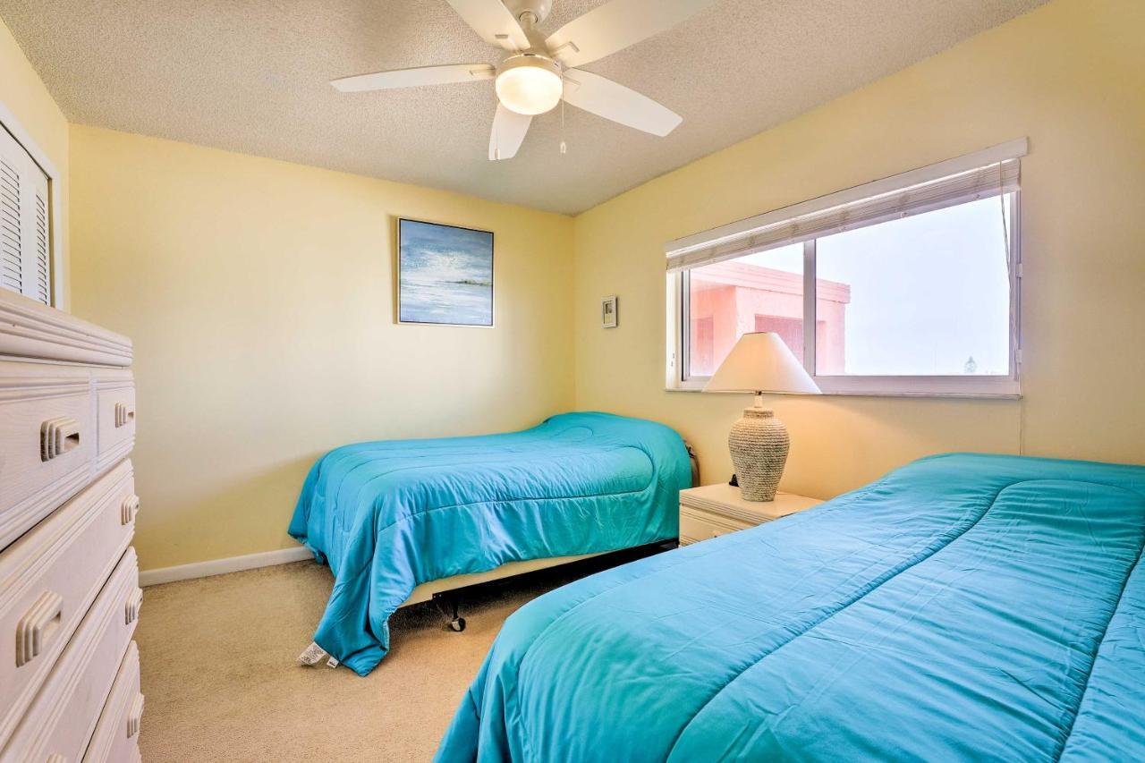 Oceanfront Cocoa Beach Condo With View Walk To Pier Exteriör bild