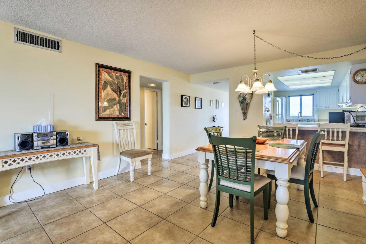 Oceanfront Cocoa Beach Condo With View Walk To Pier Exteriör bild