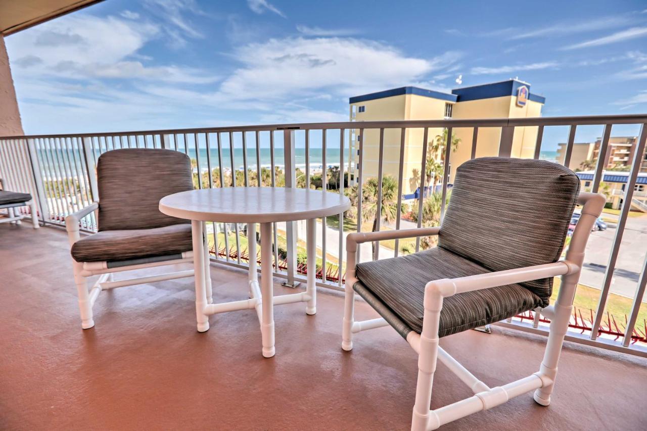 Oceanfront Cocoa Beach Condo With View Walk To Pier Exteriör bild